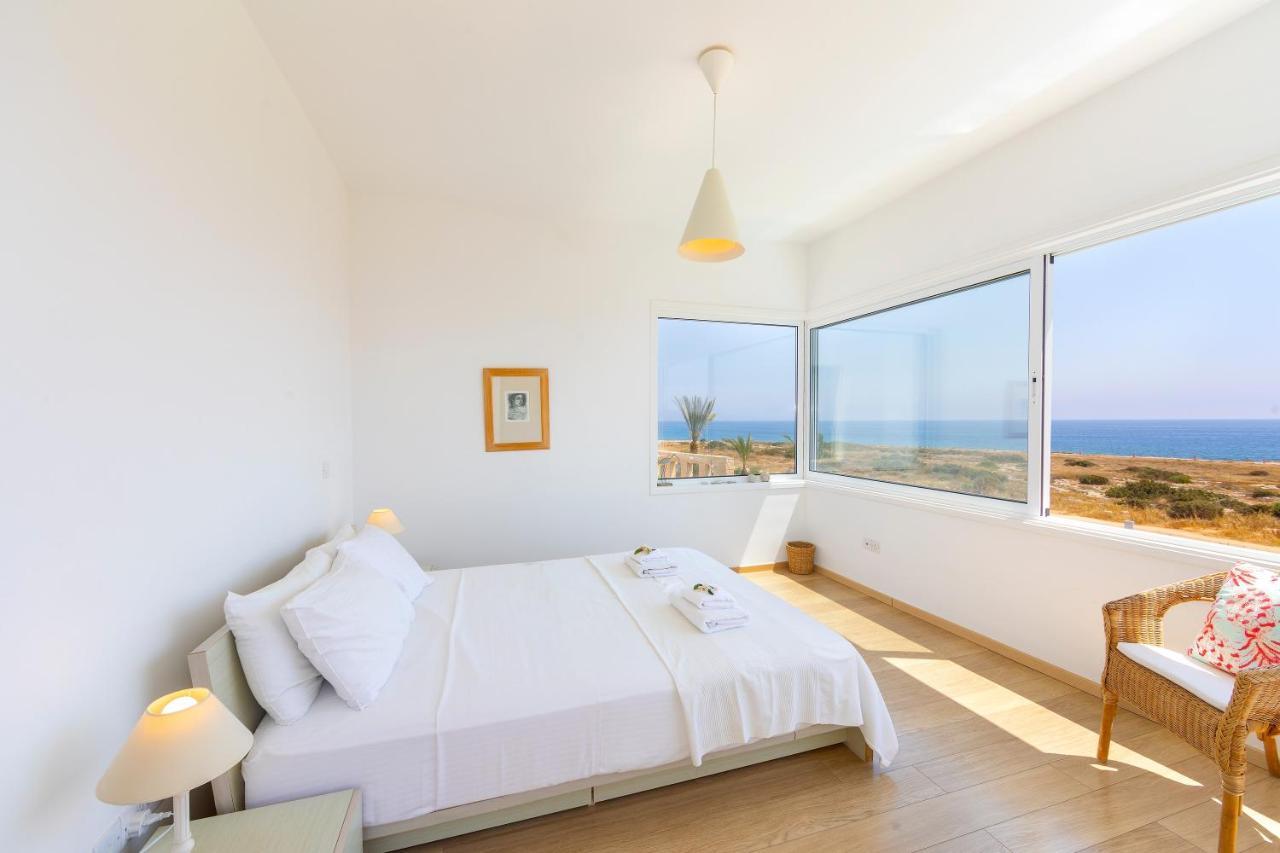 Protaras Beachfront Villa Alia Bagian luar foto