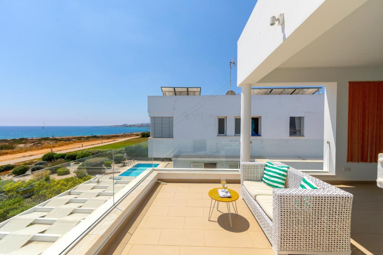 Protaras Beachfront Villa Alia Bagian luar foto