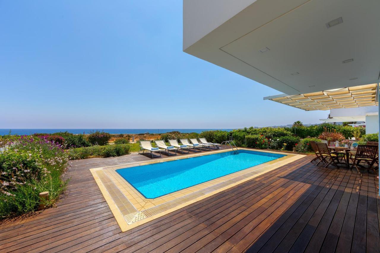 Protaras Beachfront Villa Alia Bagian luar foto