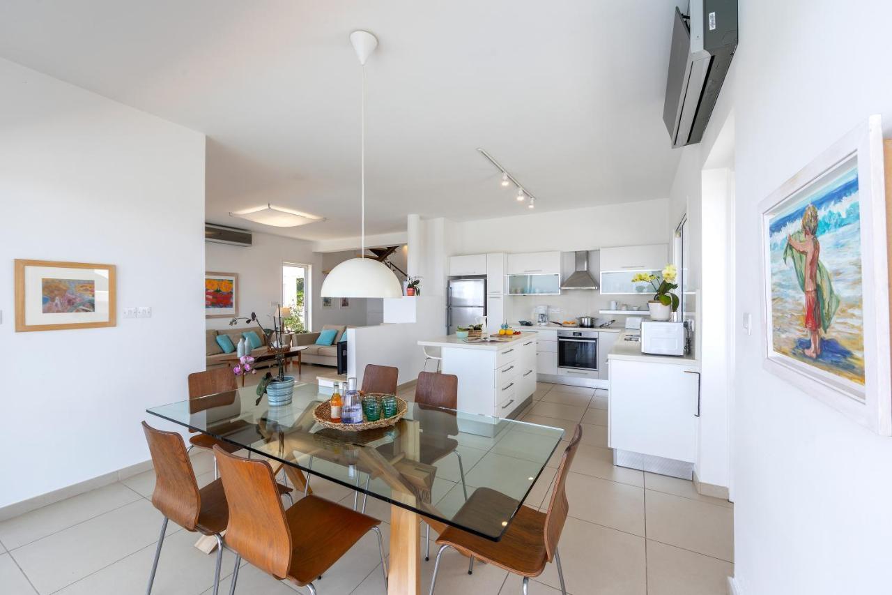 Protaras Beachfront Villa Alia Bagian luar foto