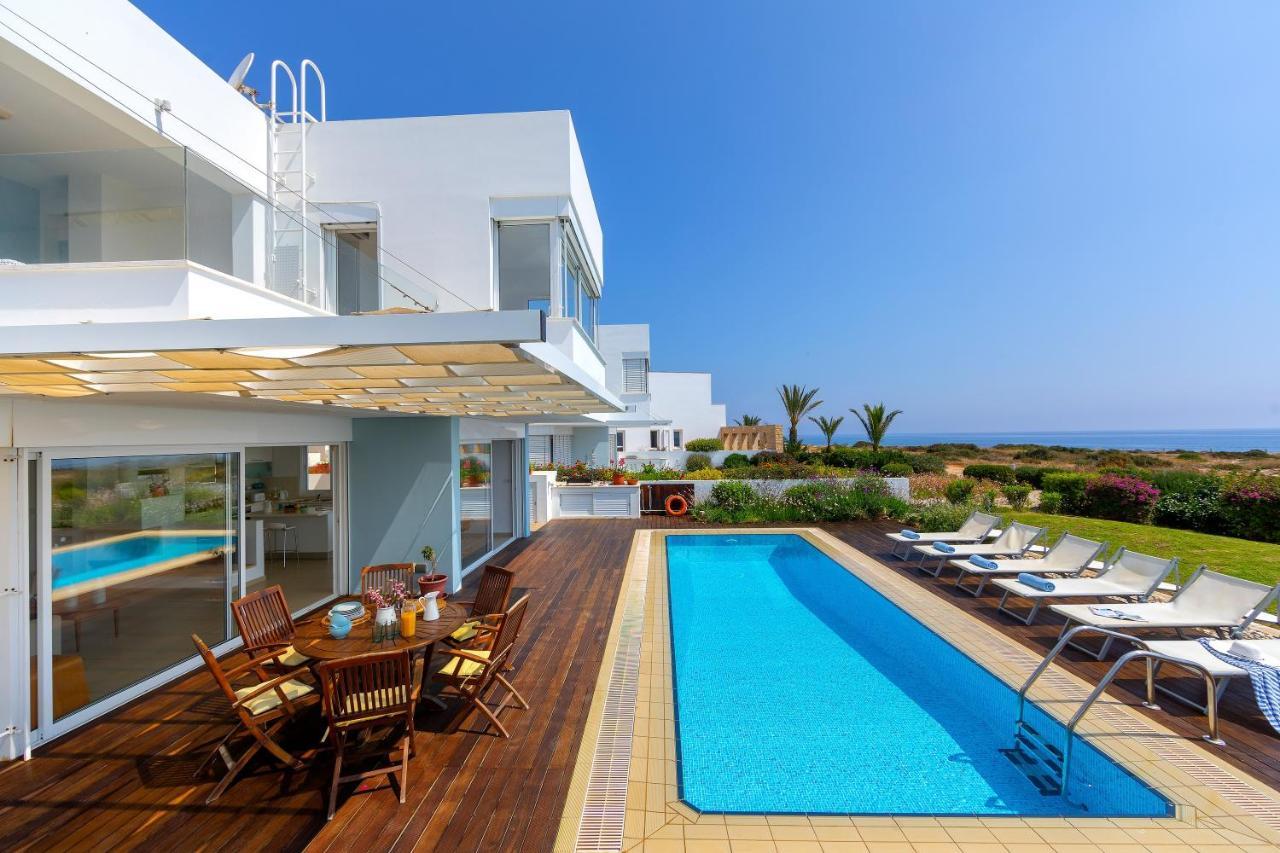 Protaras Beachfront Villa Alia Bagian luar foto