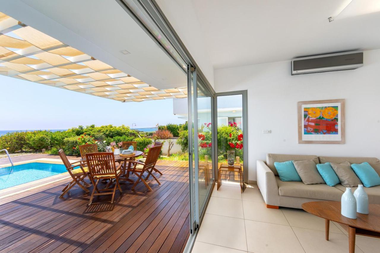 Protaras Beachfront Villa Alia Bagian luar foto
