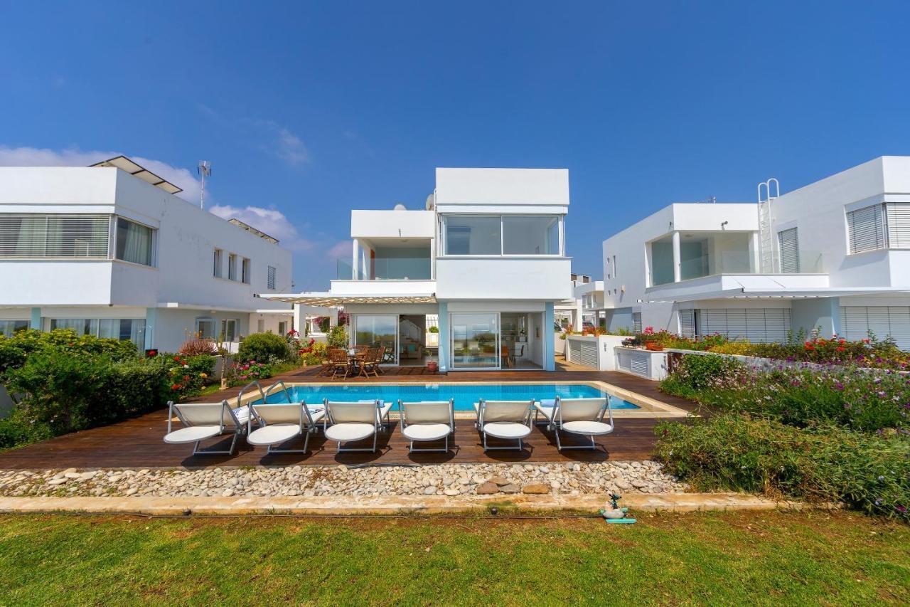 Protaras Beachfront Villa Alia Bagian luar foto