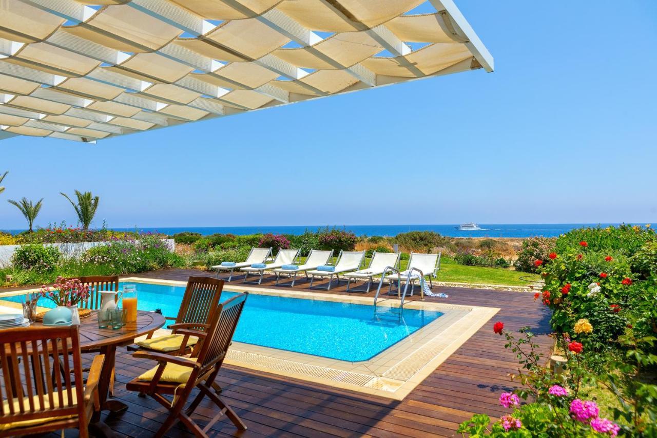Protaras Beachfront Villa Alia Bagian luar foto