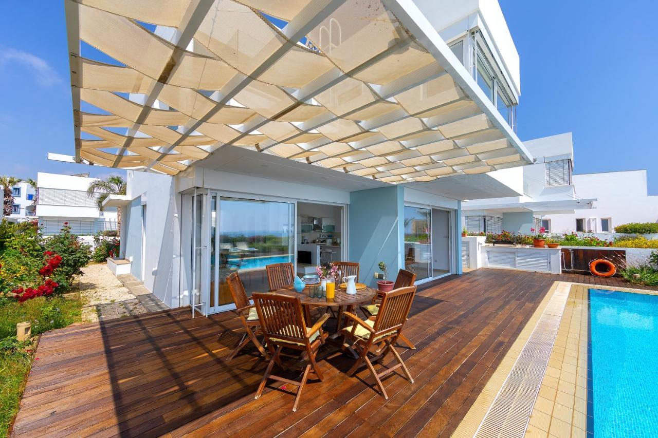Protaras Beachfront Villa Alia Bagian luar foto