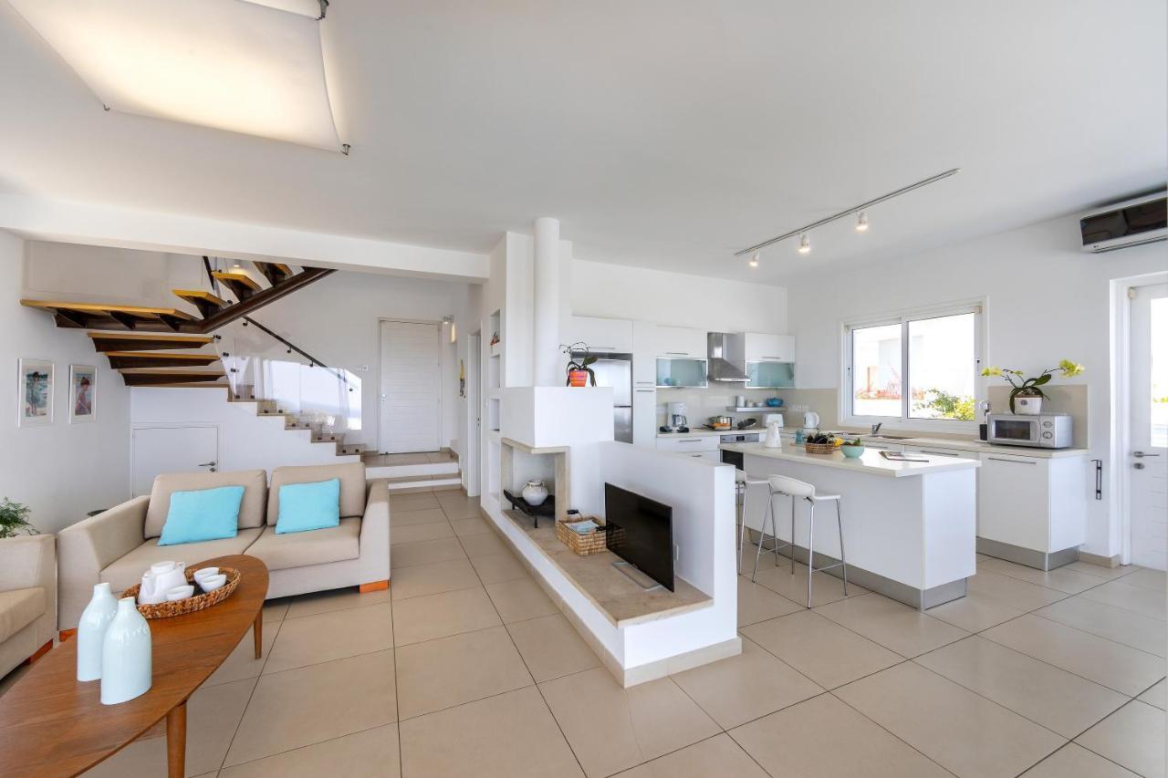 Protaras Beachfront Villa Alia Bagian luar foto