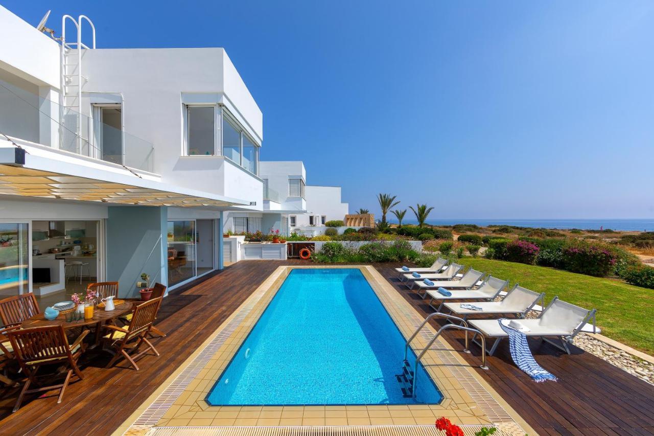 Protaras Beachfront Villa Alia Bagian luar foto
