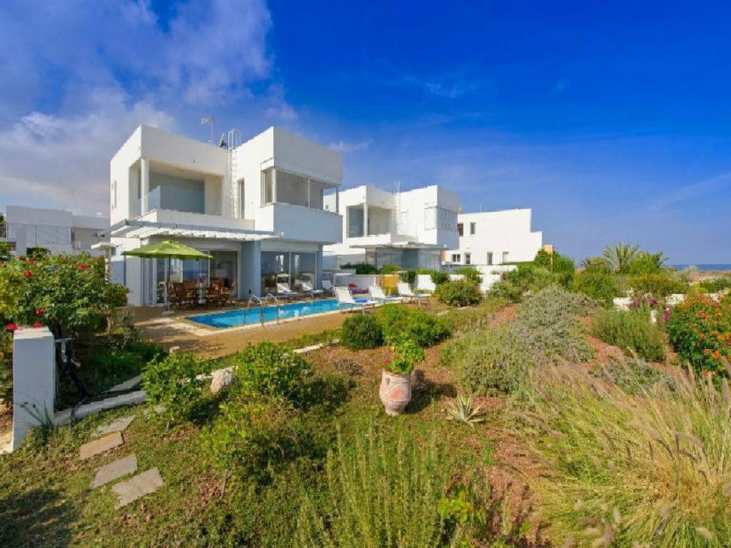 Protaras Beachfront Villa Alia Bagian luar foto